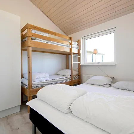 Amazing In Lkken With 4 Bedrooms, Sauna And Wifi Prázdninový dům *