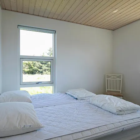 Nice Home In Lokken With Sauna * 洛肯