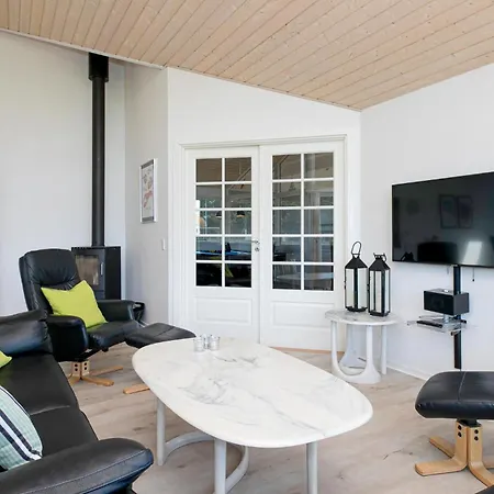 Сasa de vacaciones Bonita Casa En Con Sauna Løkken
