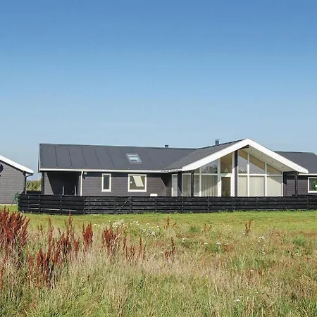 Amazing In Lkken With 4 Bedrooms, Sauna And Wifi Prázdninový dům *